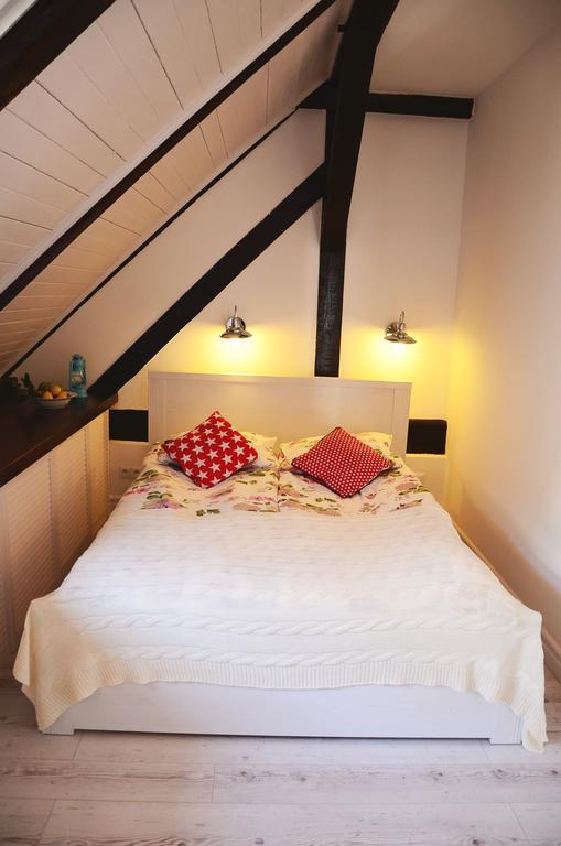 Stare Sady Chillout Rooms "Pod Jabloniami" Mikołajki Habitación foto